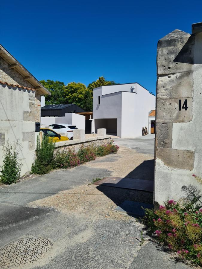 Апартаменты Location La Belle - La Rochelle B Экстерьер фото
